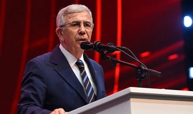Ankara Büyükşehir Belediye Meclisi’nde de CHP grubunda ayrılıklar yaşandı.
