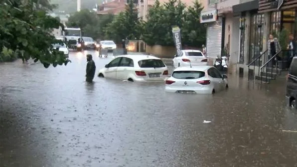 İstanbul’da Felaket Gecesi: 1 Can Kaybı, 2 Bin 518 İhbar!